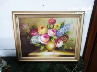  8 لوحات  رسم زيتي.. وتطريز