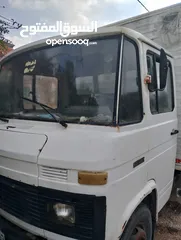  10 مرسيدس بنز LB بحالة جيدة جدا