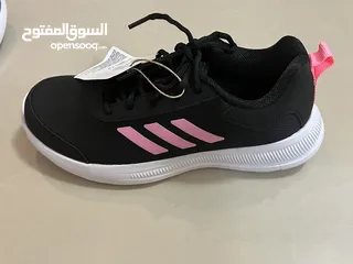  8 Adidas sneakers - black - flat