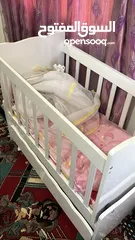  1 سلام تخت بيبي استعمل قليل جدا ما استعمل بحاله الجديد