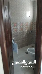  3 شقة مميزة غير مفروشة للبيع