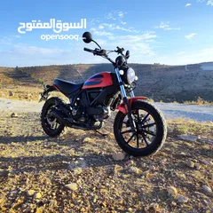  2 Ducati scrambler 400