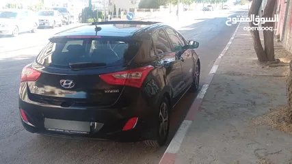  5 هيونداي i30سنة 2016 نخب مع فتحة