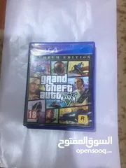  2 قرص GTA V نسخه بريميوم ايديشن قرص جدا نضيف وبي مجال  نسخه خاصه راسلني وتدلل