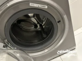  1 غسالة امامية اريستون 9 كيلو