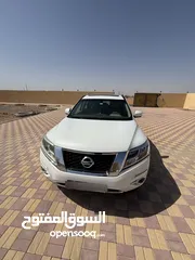  2 2014 Nissan Pathfinder SL - Full Option - Low KM - Four Wheel Drive - GCC