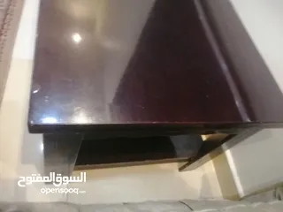  3 طاولة بنيه حجم متوسط بسعر مناسب