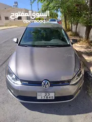  7 Volkswagen e-golf 2015