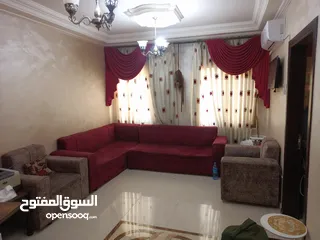  1 طقم كورنر مستعمل
