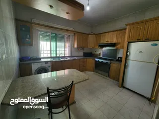  6 شقة مفروشة للبيع في منطقة طلوع نيفين - REF: 14674