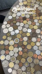  3 عملات اجنبية وطوابع قديمة