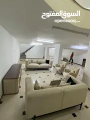 4 بيع طقم كنبايات مع مزنون جديد كامل