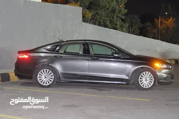  10 فورد فيوجن 2015 Se,كلين تايتل وفحص كامل وصيانة دورية،جير راكب جديد،مالك اول للسيارة واستخدام شخصي