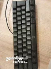  1 كيبوردv700