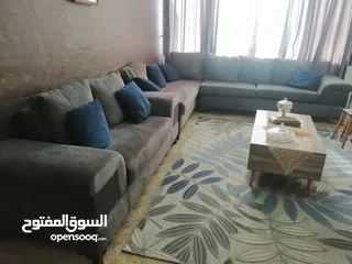  5 طقم كورنر استعمال بسيط جدا بحاله ممتازه