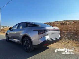  7 تويوتا bz3 قطعت 3100كم فقط بسعر 18,500 دينار من المالك مباشره