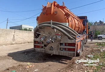  3 سنجل اكتروز صهريج نضح موديل 1998 للبيع . السيارة شغاله بالصلاه عالنبي ماتور43 مظلع قير211 وتنك نظيف