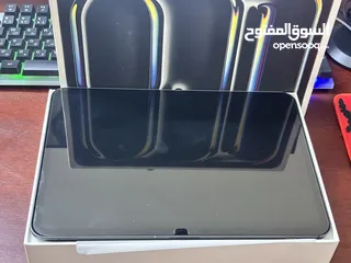  2 ايباد M4 PRO مستعمل شي بسيط كمبيوتر كيمنك مع كامل اغراضو ستعمل 3اشهر