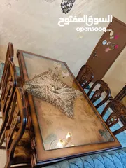  16 طقمين كنب زان بحاله ممتازه وطقم سفره مع ملحقاتها للبيع