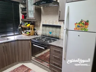  8 شقة طابق ارضي معلق