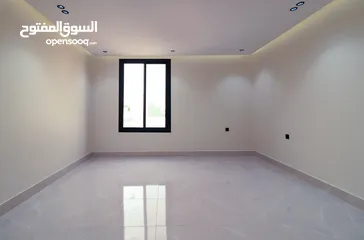  14 شقة خمس غرف نص دور للتمليك في جدة حي السلامو افراغ فوري من المالك مباشرة