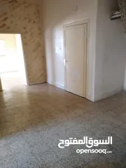  23 شقة ذات إطلالة بانورامية للإيجار في جبل التاج