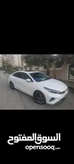  2 سيراتو k3 2022-2023 بنزين 8800 كيلومتر بحالة الوكالة  دهان الشركة الأصلي