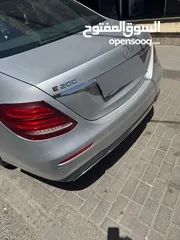  2 مرسيدس E200.  2018