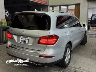  2 Mercedes GLS 450