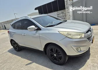  6 Hyundai Tucson 2013