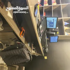 3 محل حلويات غربيه وايس كريم للبيع او للضمان