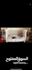  2 Kids bed and car seat