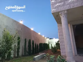  5 منزل للبيع