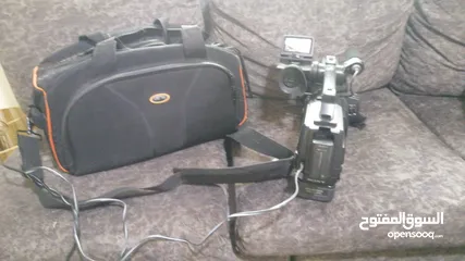  2 كاميرا سوني للبيع بسعر حرررق
