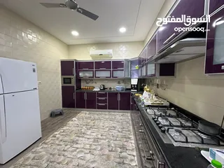  11 للبيع فيلا في بوري بالقرب من النفق نصف فرش  Villa for sale in Buri Semi furnished