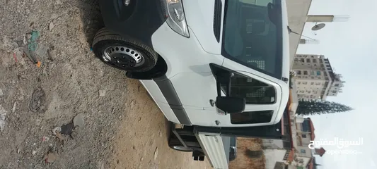  2 مرسيدس بنز 519