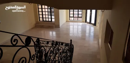  4 For Rent 3 Bhk+1 Villa In Al Khuwair  للإيجار فيلا 3 غرف نوم + 1 في الخوير