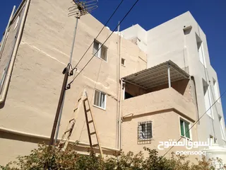  4 عماره للليع  في جبل عمان قرب شارع الرينبو والجامعة المانيه من المالك مباشرة