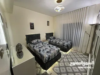  5 شقه فاخره مفروشه للإيجار في دير غبار