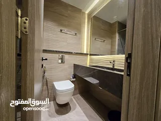  4 شقق سكنية فاخرة  مفروشة بالكامل بإرقى الاثاث شاملة للماء والكهرباء . انترنت مجاني