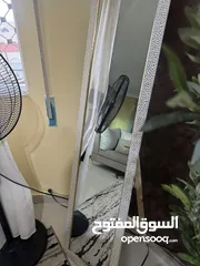  13 مرايه ستاند لغرفة الجلوس او الصالون او غرفة النوم ذهبي وأبيض جميله جدا خشب