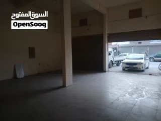  4 محلات للإيجار 8×10  shops for rent