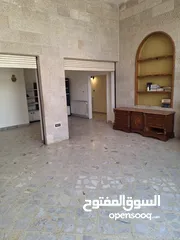  10 فيلا فاخرة للبيع أو للايجار في الأردن (منطقة الحصن - اربد )من المالك مباشرة للسكن /للأعمال التجارية