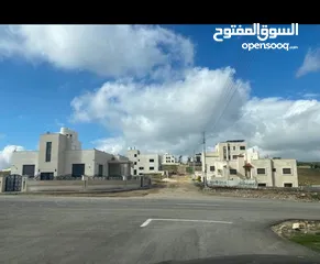 4 ارض للبيع مرج الحمام  حوض القصير  اسكان المهندسين  بالقرب من ترخيص غرب عمان سكن ج احكام خاصه