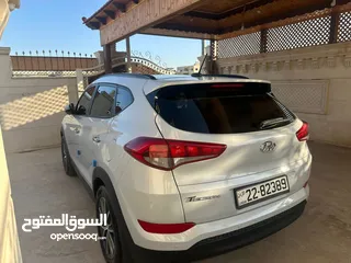  23 هونداي توسان وارد الشركة الردنيه فل كامل بنوراما مالك واحد من الوكالة