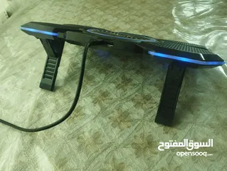  7 لوحه تبريد جهاز لاب توب خمس مراوح مع اضاءه اللون ار جي بي laptop coolingpad 5-fans RGB lighting