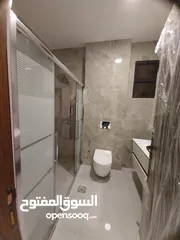  12 خلدا 170م مع ترأس واسع 120م بسعر مغري