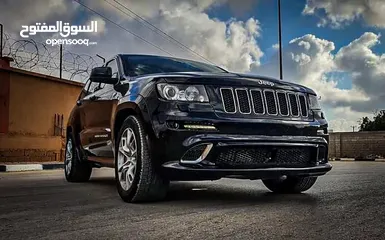  32 جيب شروكي SRT 2013