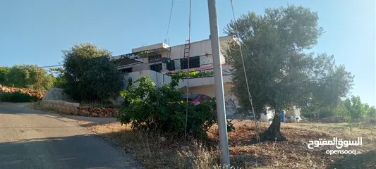  5 منزل مطل للبيع
