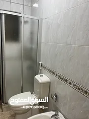  21 شقة مفروشة ثلاث غرف نوم للعائلات